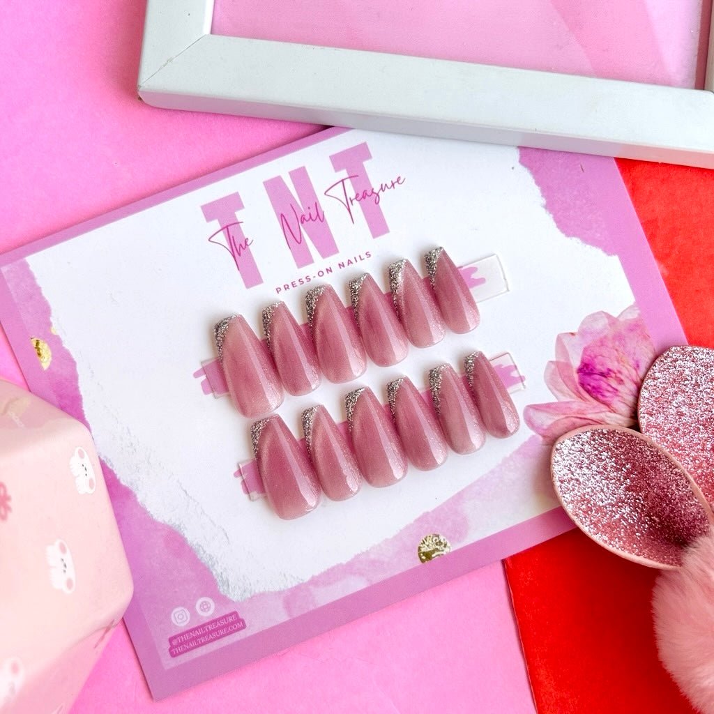 Ariana, Pink shade press on nails